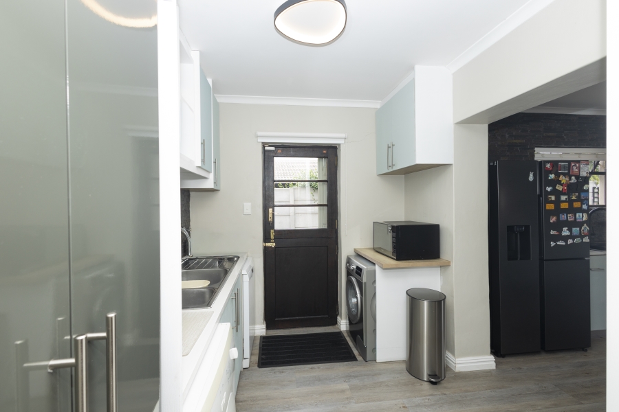 3 Bedroom Property for Sale in D